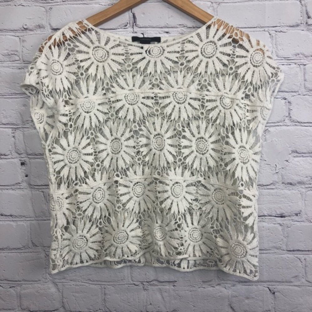 Forever 21 Top Crochet Floral Open Knit Crop Sz Sm - Picture 1 of 8